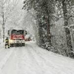 Schnee - Rund 300 Einsatzkräfte im Dauereinsatz