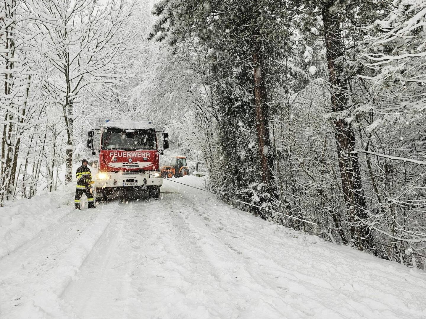 BFV Leoben: Schnee – Rund 300 Einsatzkräfte im Dauereinsatz