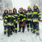 Schnee - Rund 300 Einsatzkräfte im Dauereinsatz