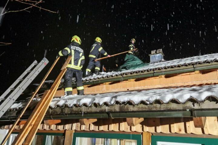 FF Bad Goisern: Sturmfront hielt Feuerwehr auf Trab