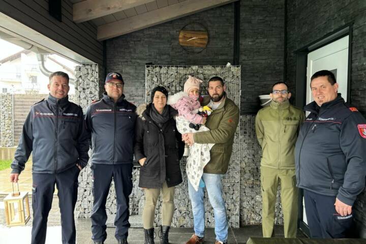 FF Andorf: Spendenübergabe an die kleine Lina