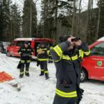 Bergrettung und Feuerwehrdrohnen retten abgestürzten Hund