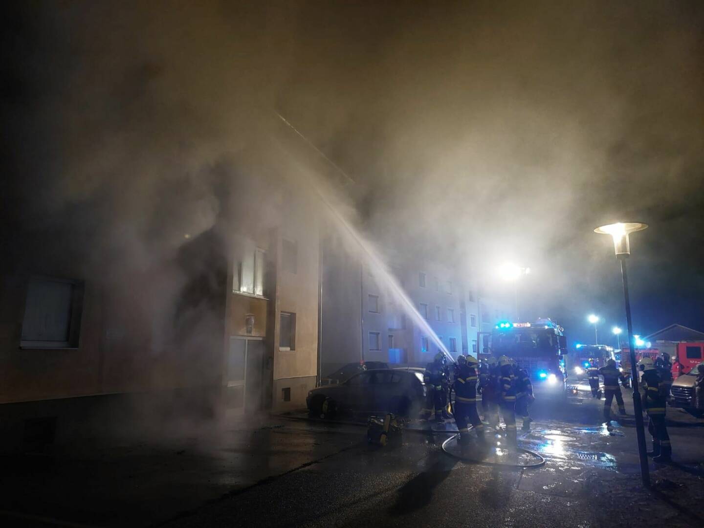 FF Gratwein: Brand in Mehrparteienwohnhaus