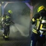 Nächtlicher Mülltonnenbrand