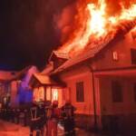 FF Bad Goisern: Wohnhaus – Dachstuhl in Vollbrand