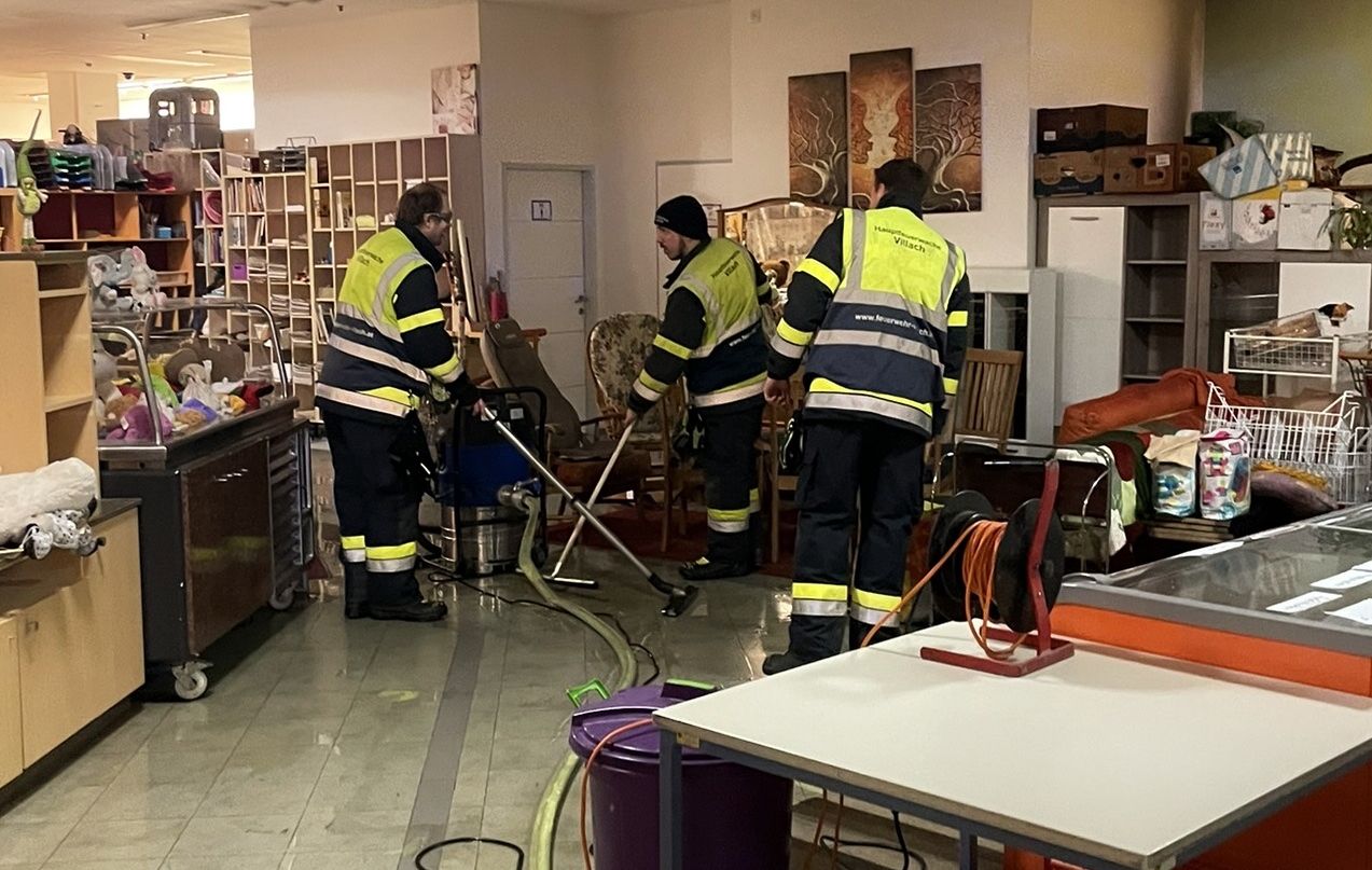 HFW Villach: Sprinkleranlage verhindert Geschäftsbrand