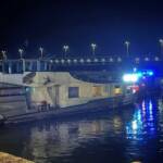 Güterschiff vor dem Sinken im Donaustrom gerettet
