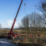 LKW-Bergung mit zwei Feuerwehrkranen im Bezirk Horn