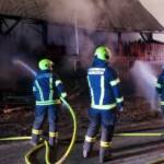 Hütte samt Werkstatt in Vollbrand