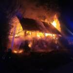 Hütte samt Werkstatt in Vollbrand