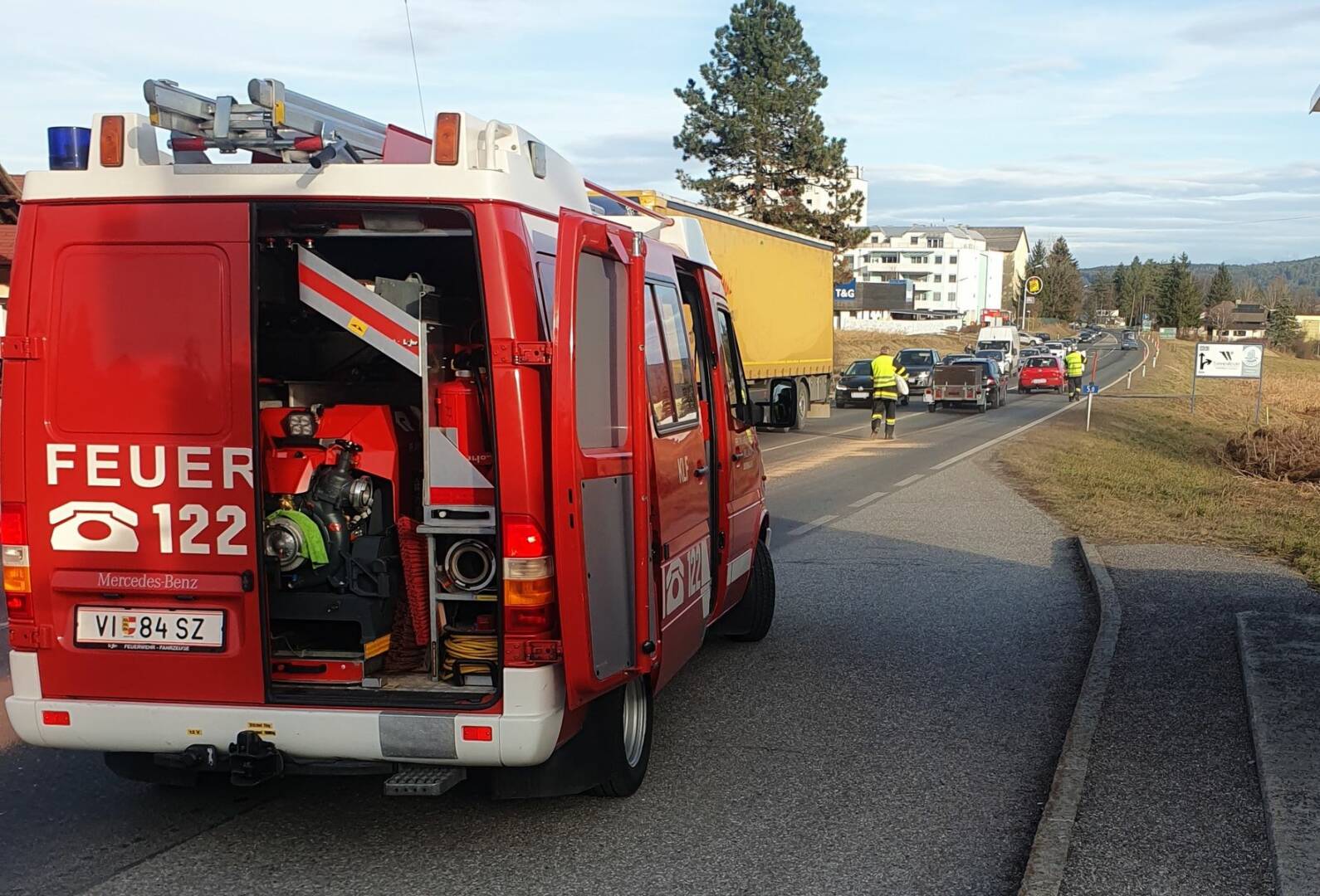 HFW Villach: 5 Km Dieselspur fordert 4 Feuerwehren