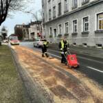 Massive Ölspur in der Innenstadt