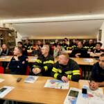 Bergrettung und Feuerwehrdrohnengruppe üben