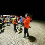 Bergrettung und Feuerwehrdrohnengruppe üben