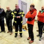 Bergrettung und Feuerwehrdrohnengruppe üben