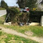 Sekundenschlaf - Auto stürzte in Pool