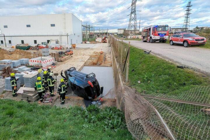FF Neusiedl am See: Verkehrsunfall mit Personenschaden