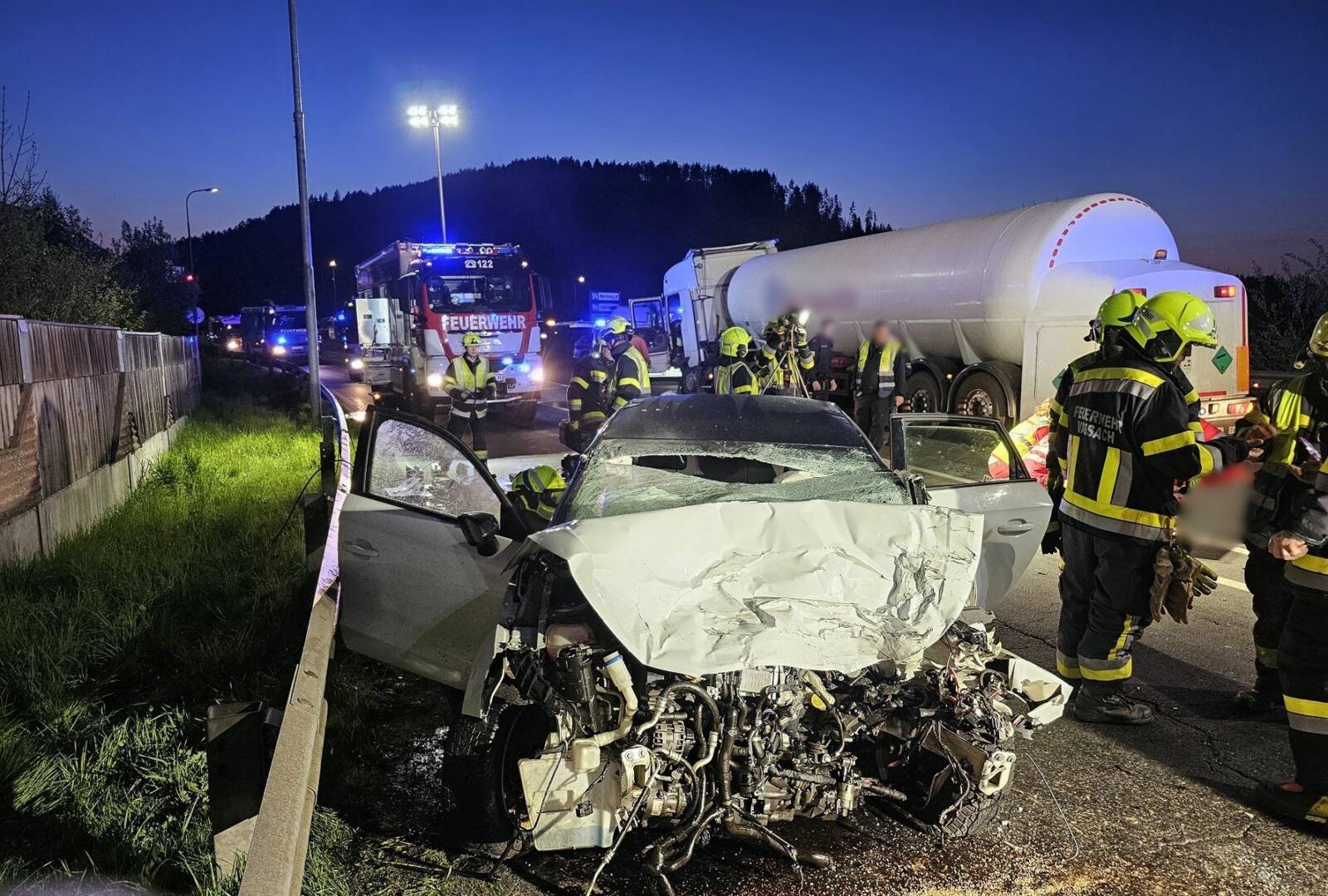 HFW Villach: Verkehrsunfall mit tödlichem Ausgang