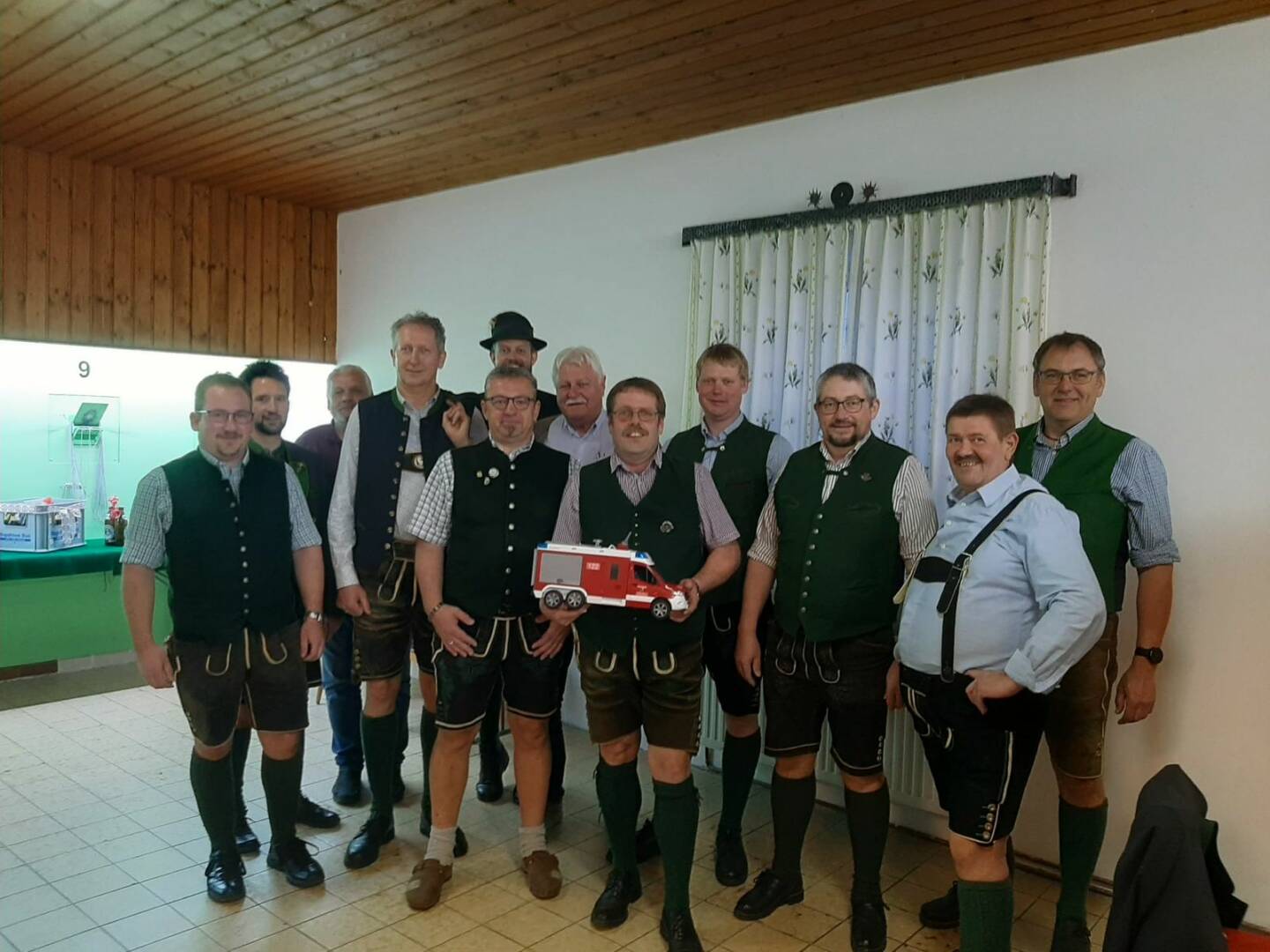 HFW Bad Ischl: Kommandant der FW Sulzbach feiert „Runden“