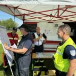 Großübung - Ausflugsschiff brennt am See