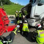 Verkehrsunfall LKW auf der A23