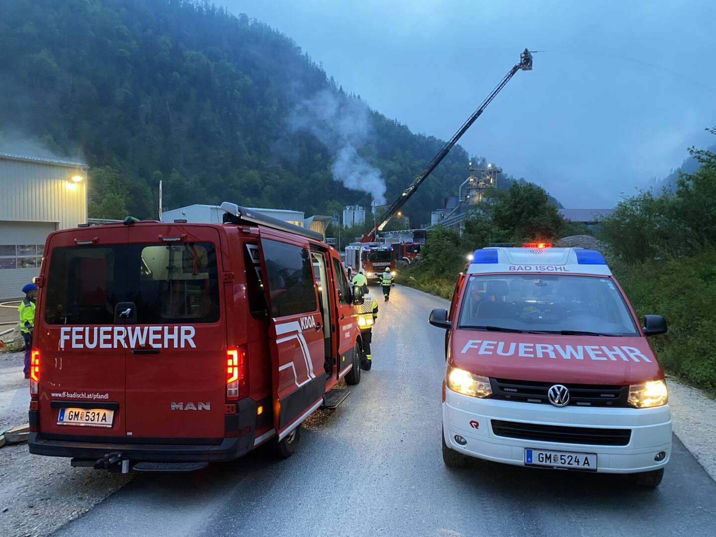 HFW Bad Ischl: Atemschutzübung bei der Firma Calmit
