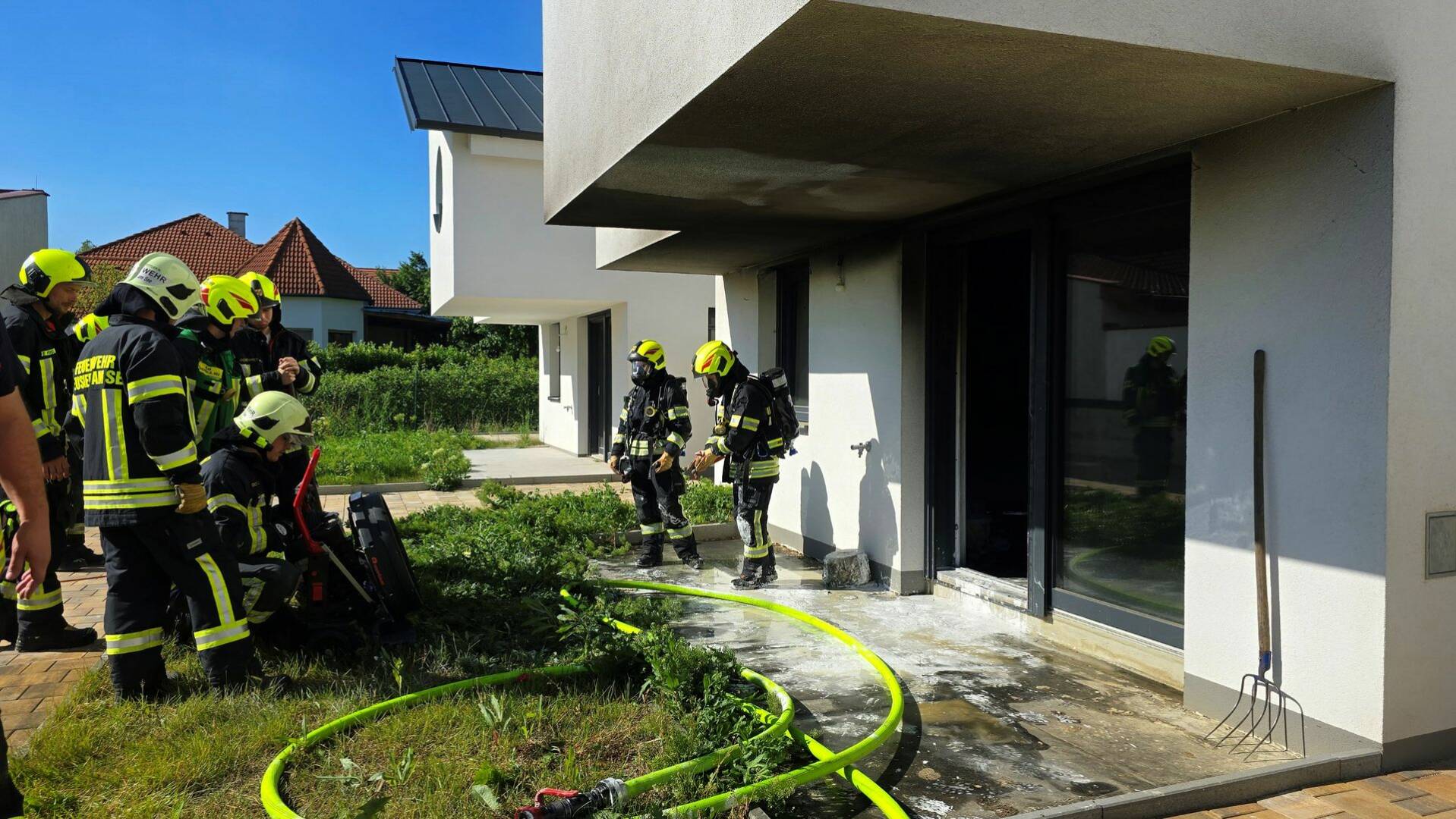 FF Neusiedl am See: Gebäudebrand entpuppt sich als Zimmerbrand