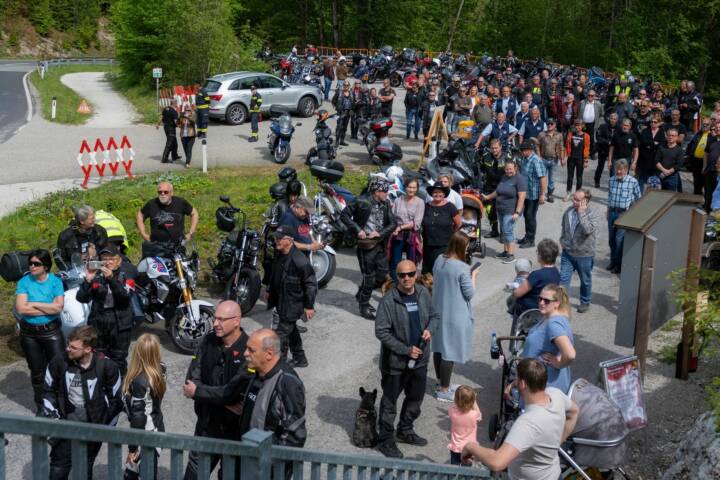 HFW Bad Ischl: Erste Motorradsegnung im Weißenbachtal