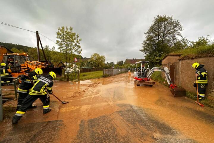 BFK Waidhofen/Thaya: Überflutungen nach Starkregen