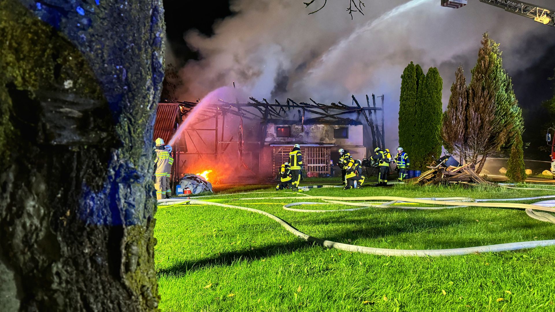 BFKDO Flachgau: Detailbericht vom Großbrand in Göming