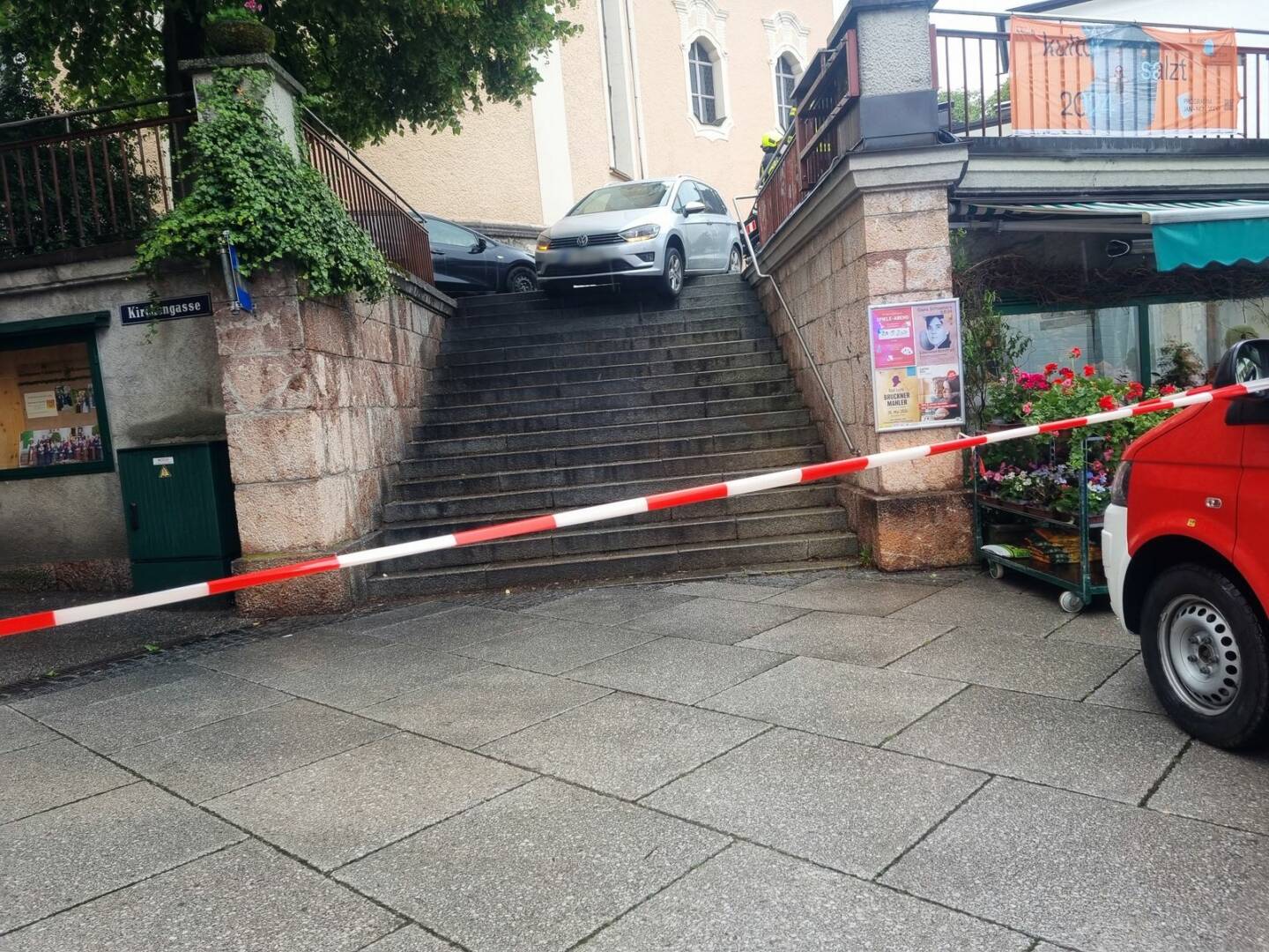 HFW Bad Ischl: Kirchenstiege wird Lenker zum Verhängnis