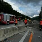 LKW-Unfall auf Autobahn bei Mondsee