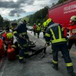 LKW-Unfall auf Autobahn bei Mondsee