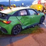 Verkehrsunfall zwischen zwei Fahrzeugen