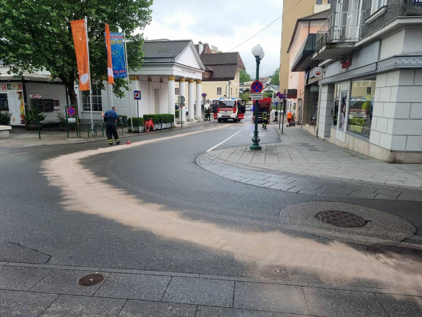 HFW Bad Ischl: Ölspur im Bad Ischler Stadtgebiet