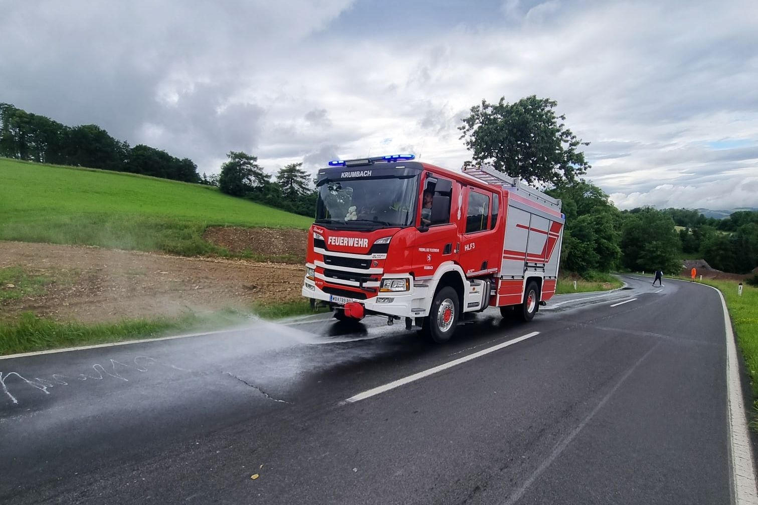 FF Krumbach: Beseitigung einer Betriebsmittelspur