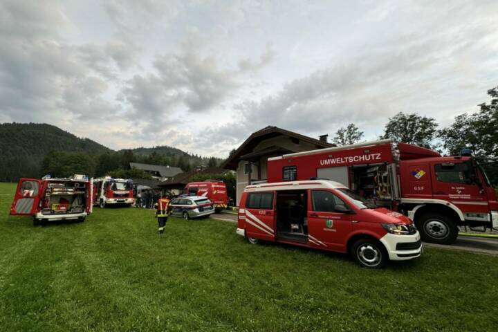 AFKDO Mondsee: Mehrstündiger Einsatz nach Gasaustritt