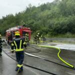 PKW steht auf A1 in Vollbrand