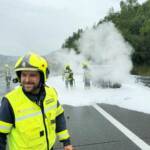 PKW steht auf A1 in Vollbrand