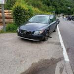 Ölspur nach Motoradunfall auf der B145