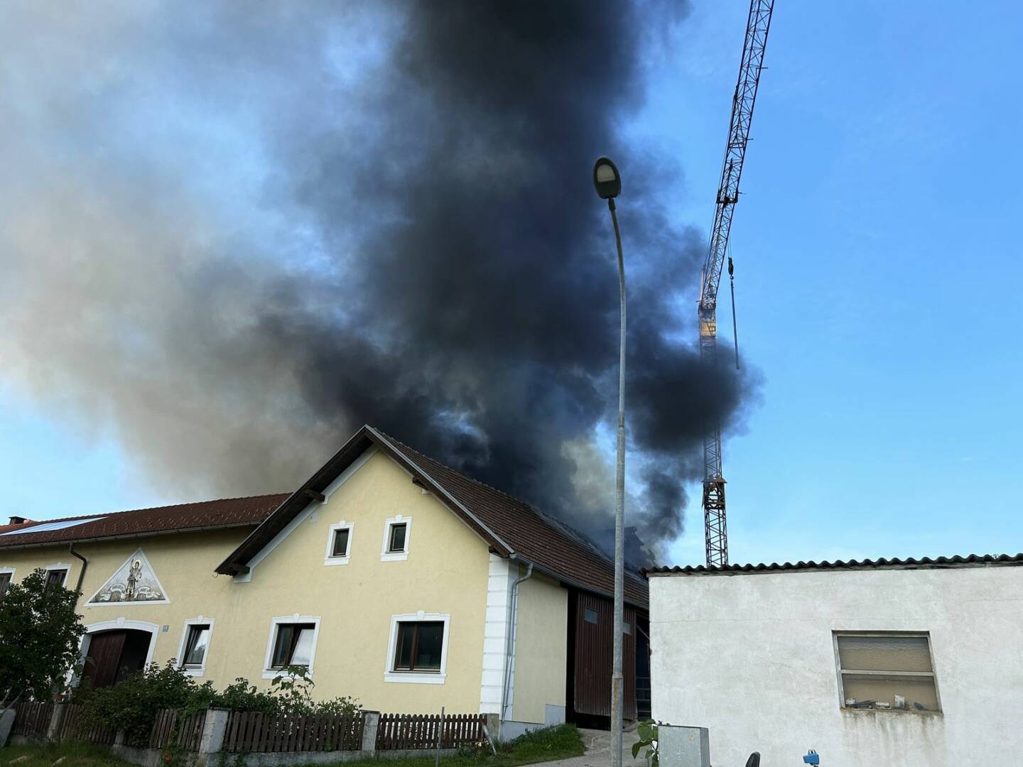 BFK Gmünd: Brand eines Landwirtschaftlichen Gebäudes