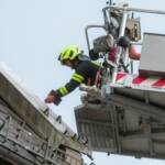 Dachsicherung - Blechteile drohten abzustürzen