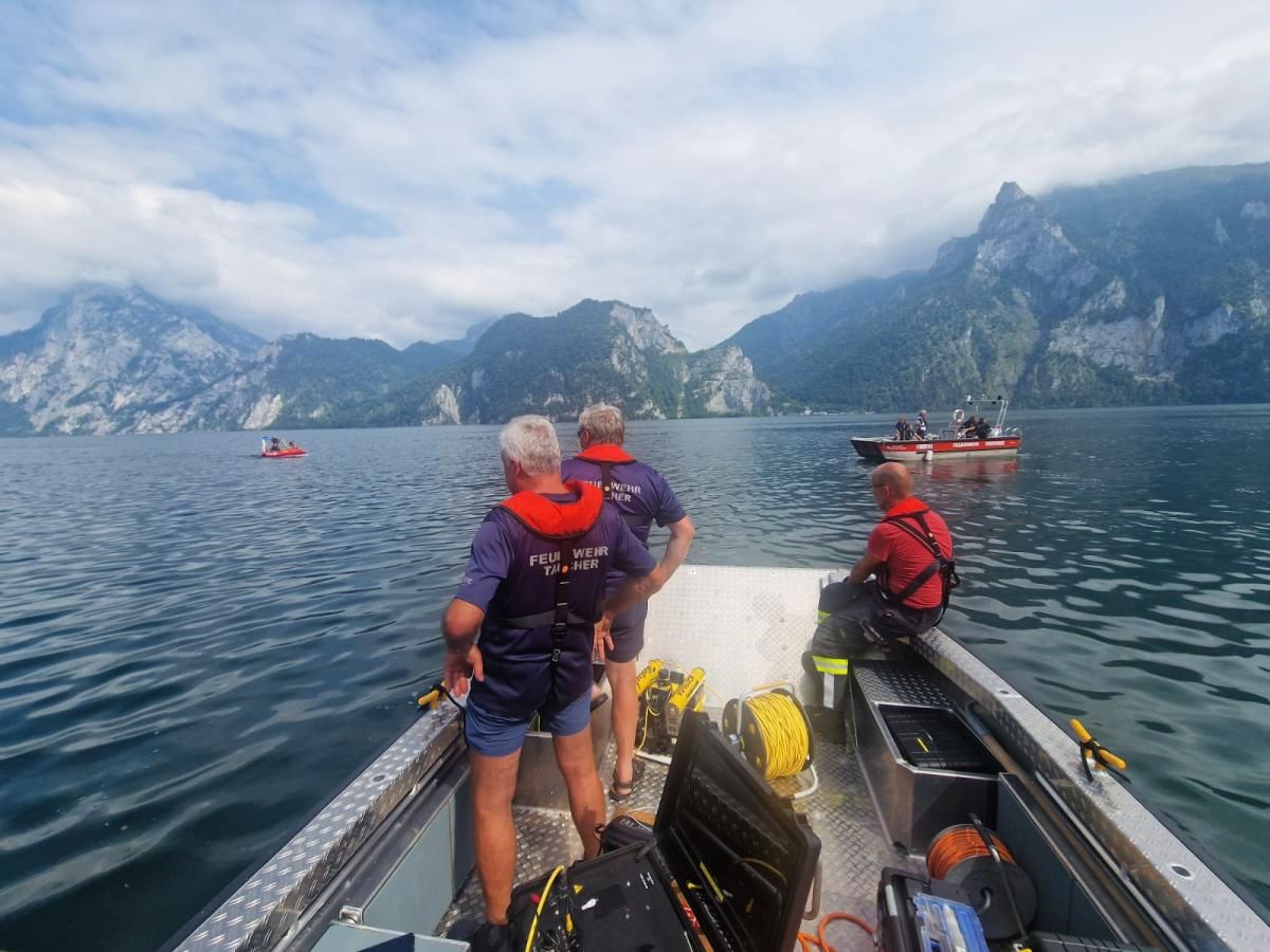 AFKDO Mondsee: Feuerwehrtaucher finden vermissten Taucher