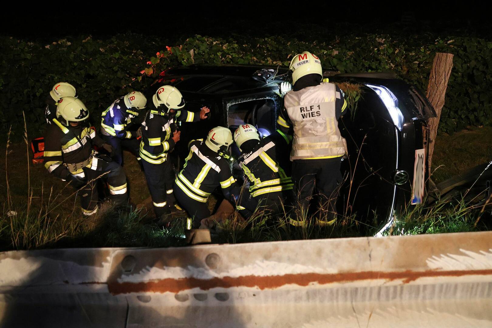 BFV Deutschlandsberg: Verkehrsunfall mit eingeklemmter Person
