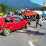 Verkehrsunfall mit mehreren Fahrzeugen