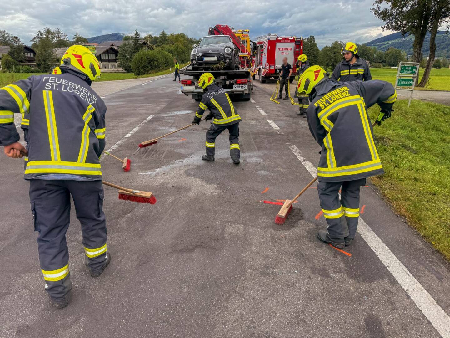 AFKDO Mondsee: Schwerer Verkehrsunfall auf B154