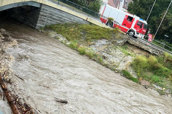 BFK Krems: Hochwasseralarm auf der Krems