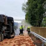 Schwerer LKW Unfall auf Südautobahn
