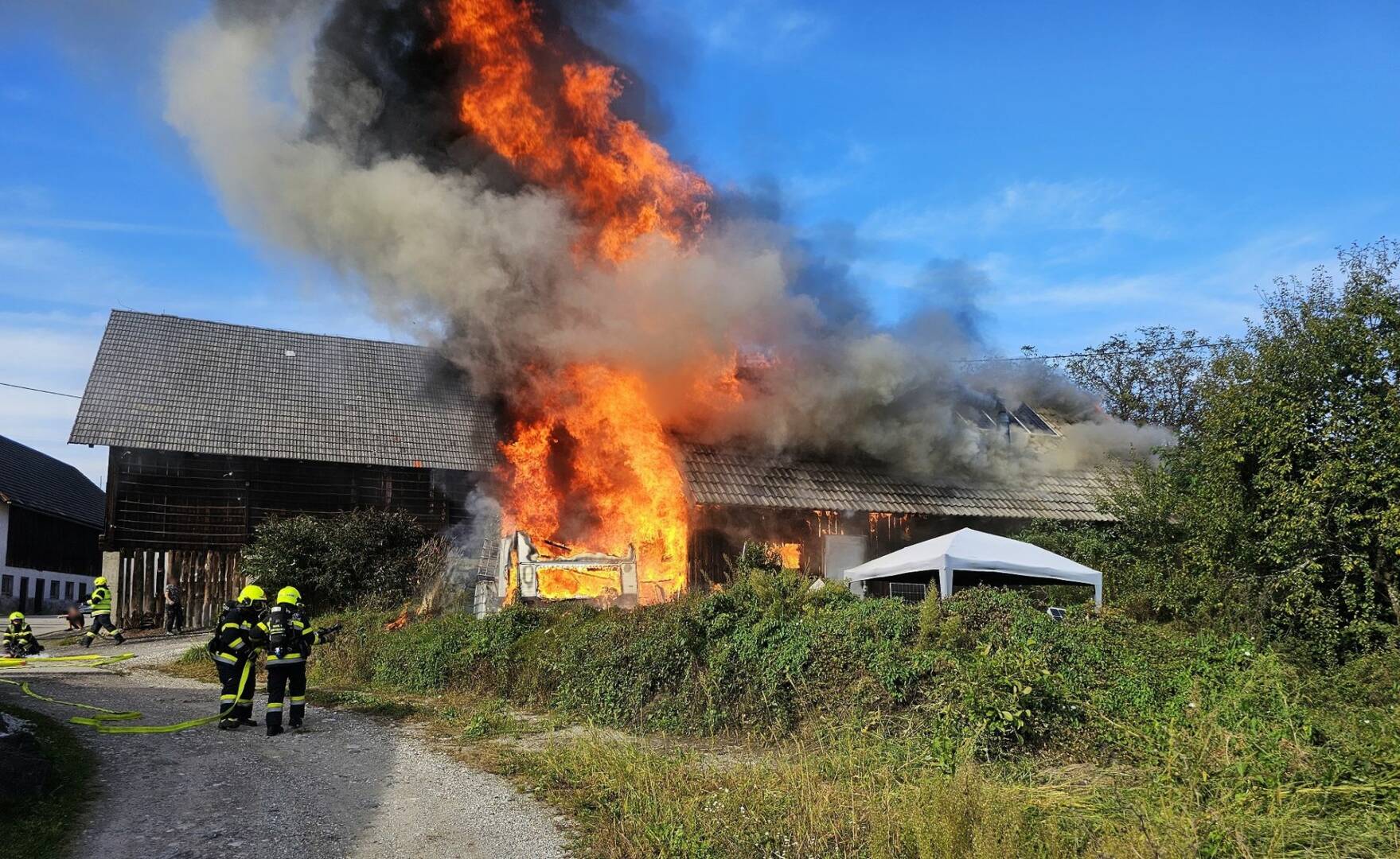 HFW Villach: Gebäudebrand in Villach – Drobollach