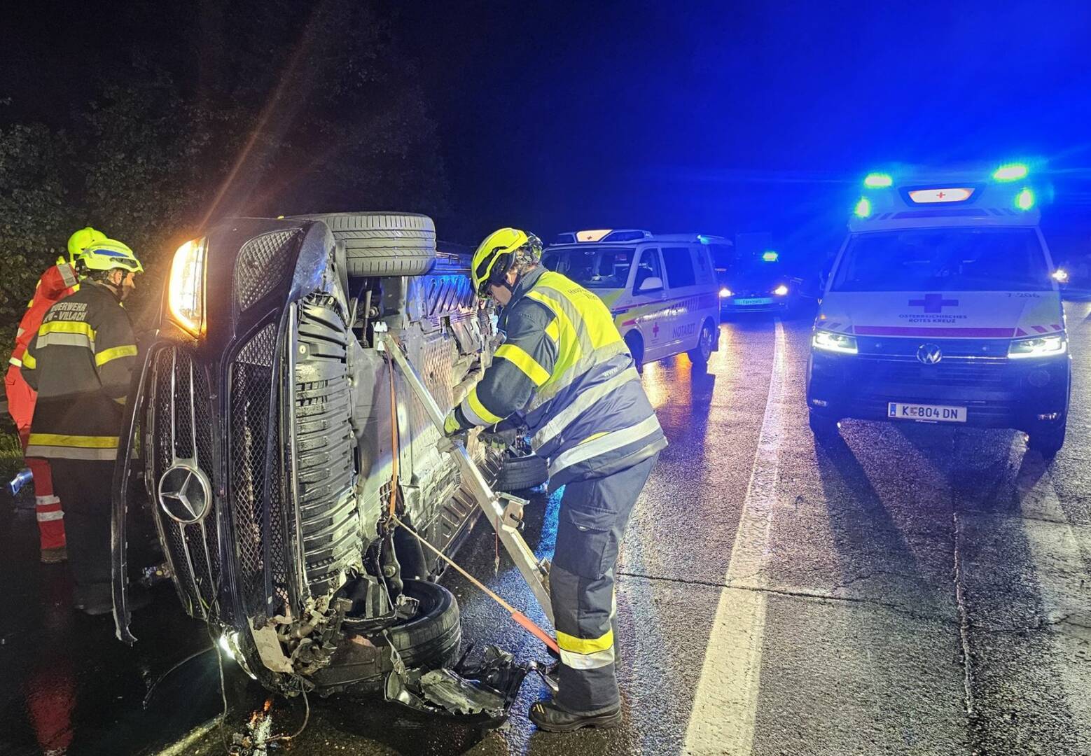 HFW Villach: Schwerer Verkehrsunfall auf der Kärntner Straße